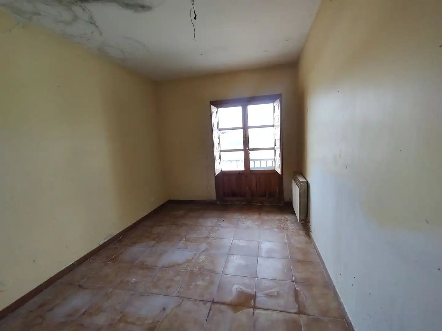 Casa adosada en venda a Mucientes