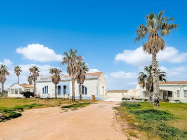 Villa con balcone in vendita a Deltebre