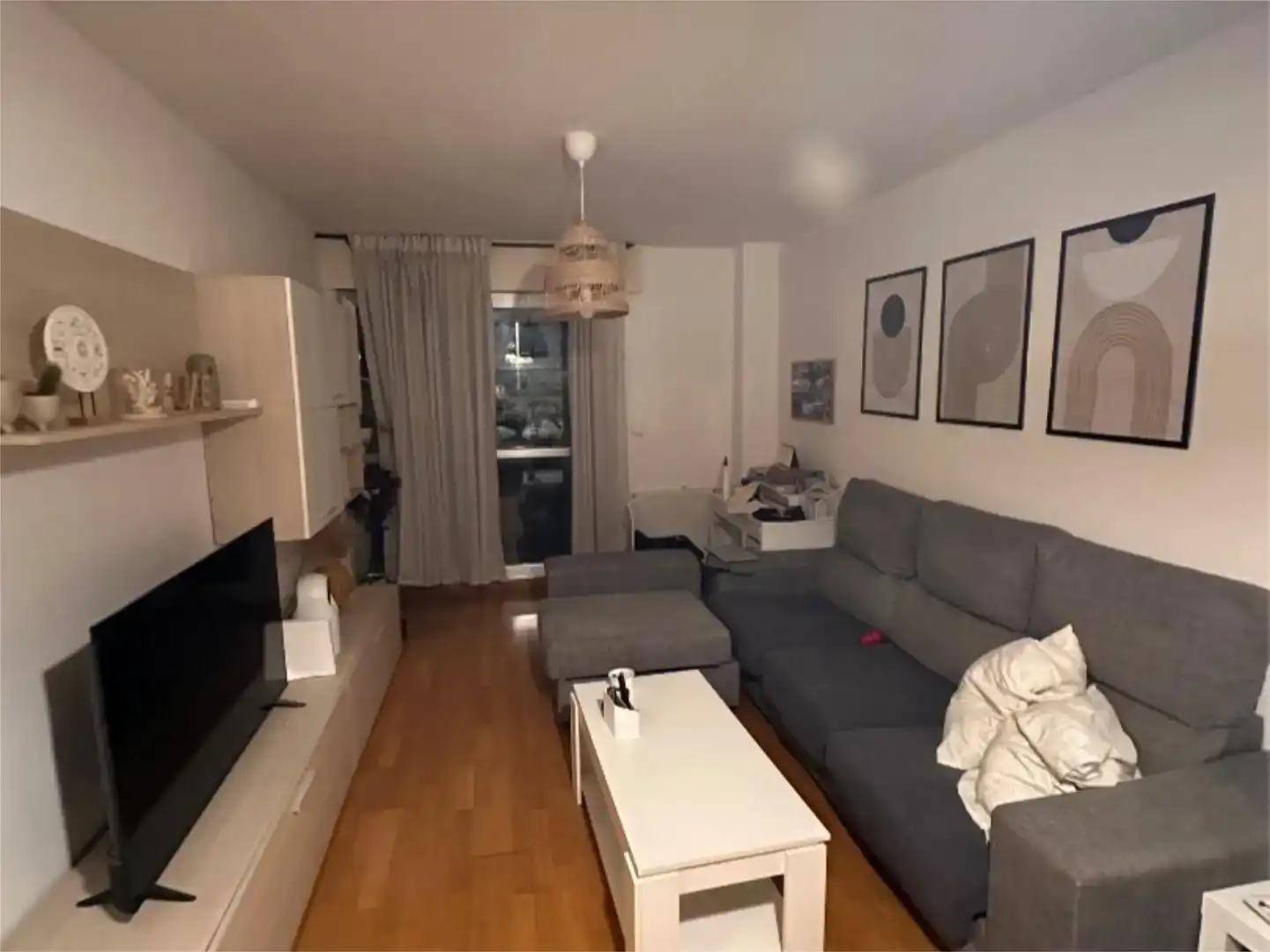 Sala de estar de Piso en venta en Iza / Itza con Parquet, Trastero y Amueblado