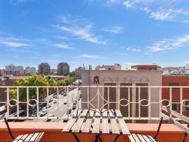 Wohnung mit Balkon zum Verkauf in Calle DOCTOR ESQUERDO