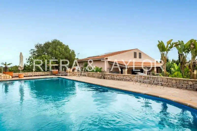 Finca rústica en venda a Cales de Mallorca