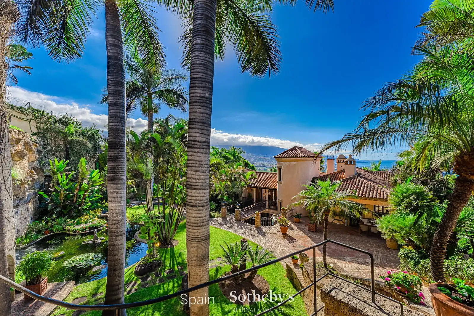 Exterior view of Houses for sale in La Orotava  with Air Conditioner, Heating and Private garden