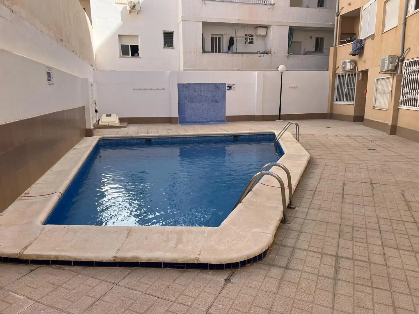 Apartamento con terraza en alquiler en Playa de los Locos