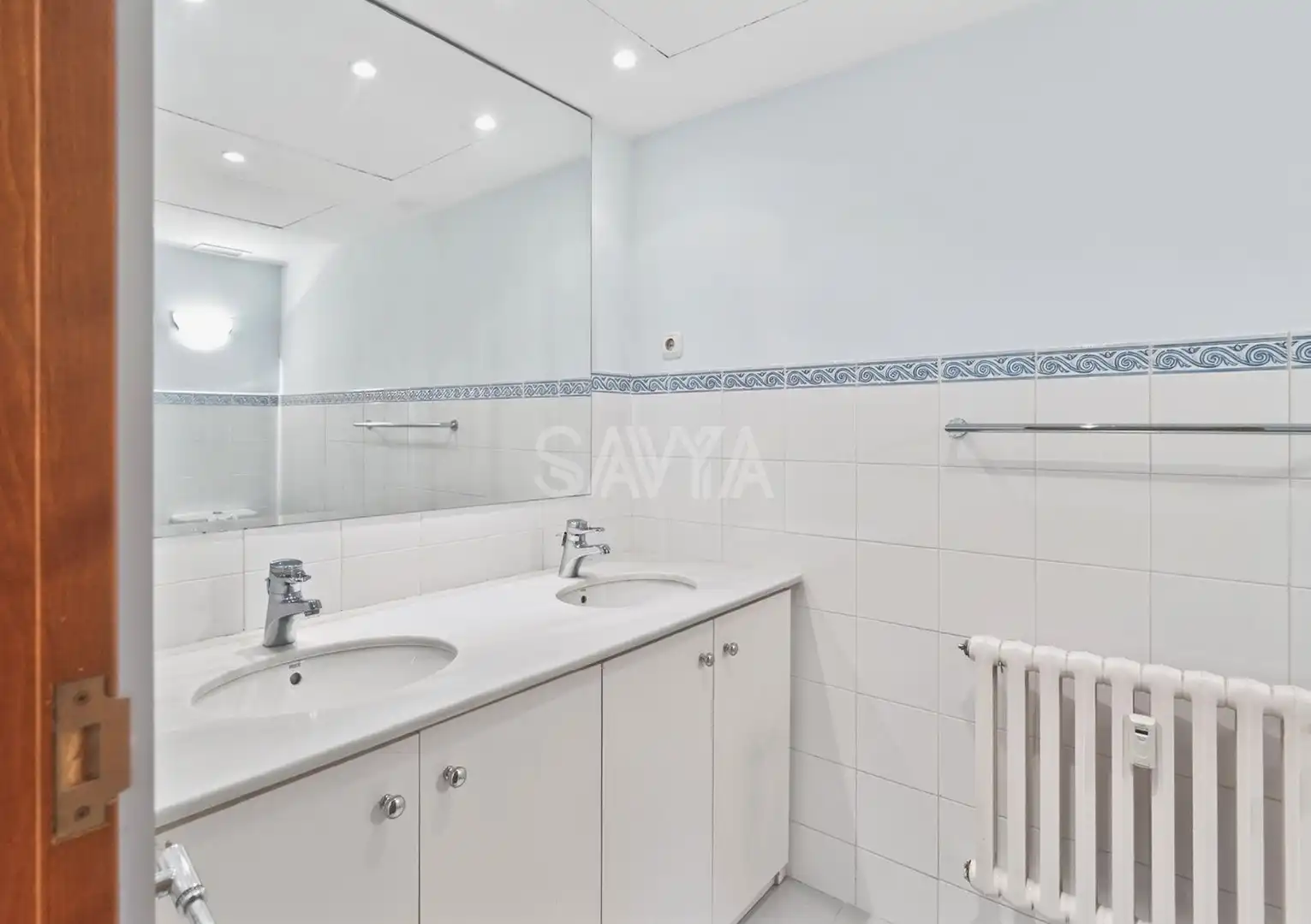 Bathroom of Attic for sale in Barcelona  with Terrace, Storage room and Swimming Pool