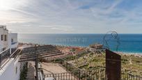 Vista exterior de Casa o xalet en venda en Salobreña amb Terrassa