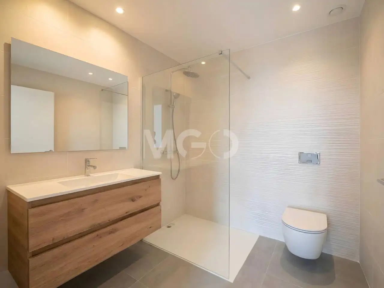 Badezimmer von Wohnung zum Verkauf in Vic mit Heizung und Terrasse