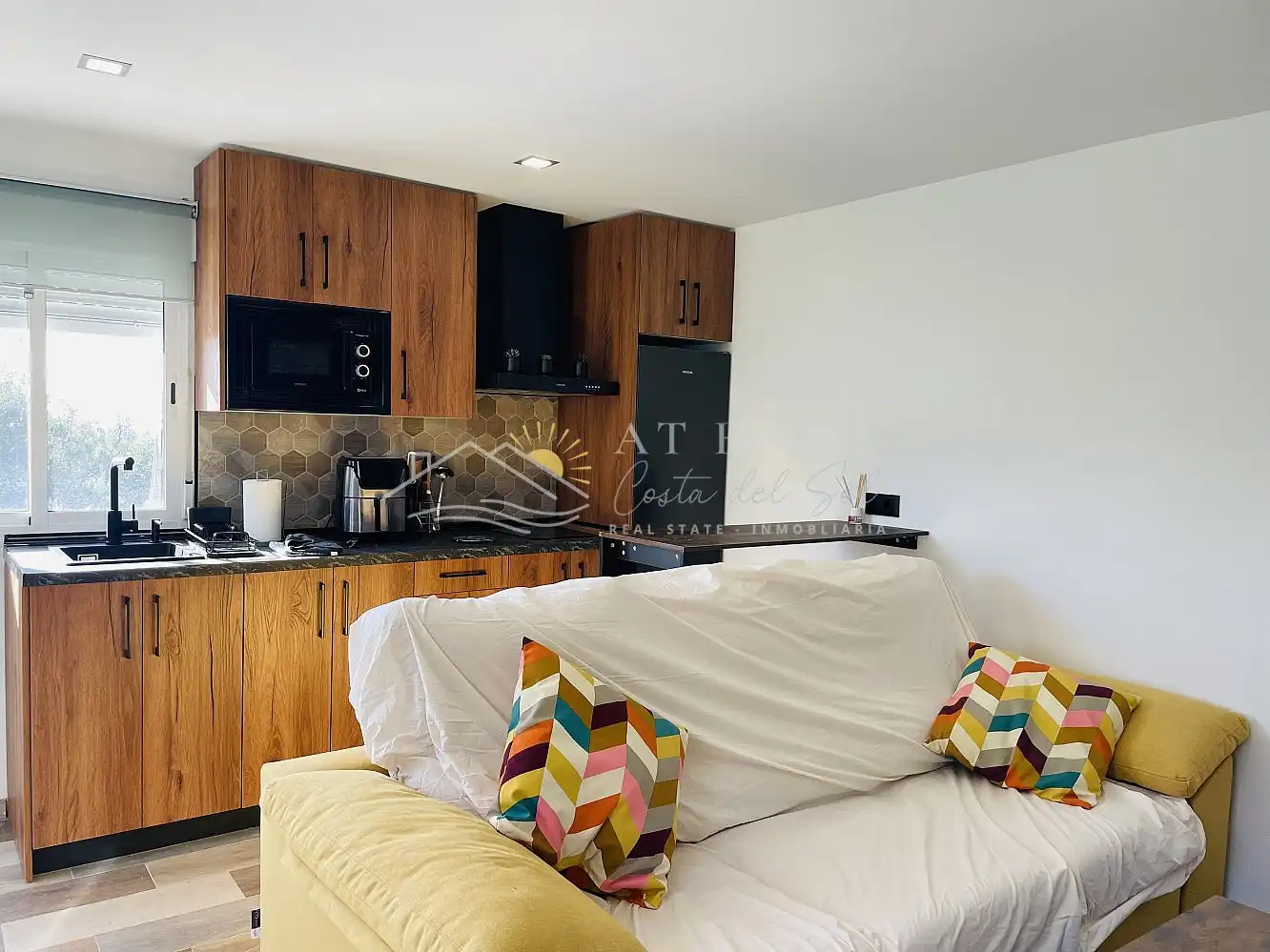 Habitación de Apartamento de alquiler en Nerja con Terraza y Piscina