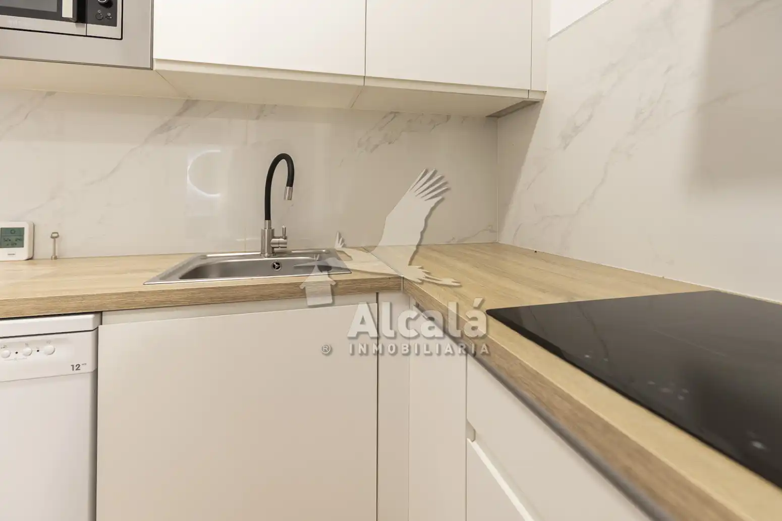 Kitchen of Flat for sale in Caballería Española