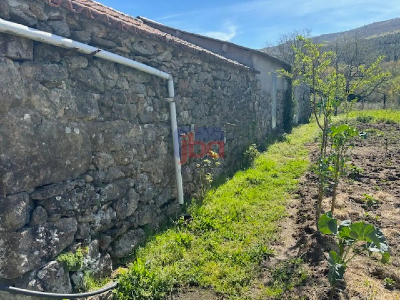 Country house zum Verkauf in Muíños mit Privatgarten und Abstellraum