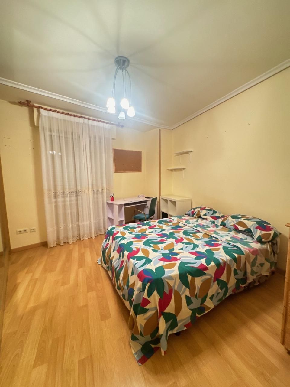 Habitación de Piso de alquiler en La Lastrilla  con Calefacción, Terraza y Trastero