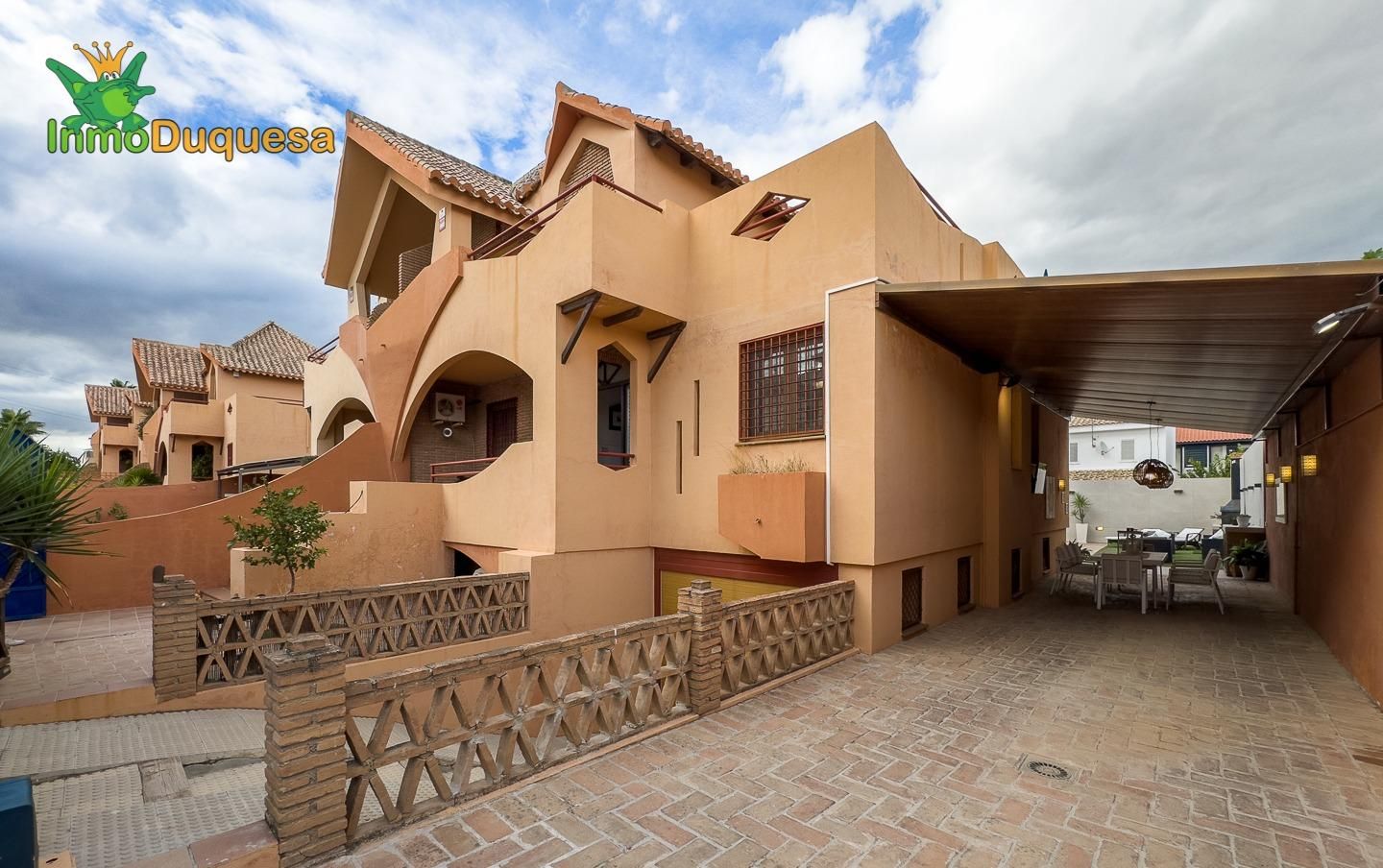 Exterior view of House or chalet for sale in Las Gabias  with Heating, Private garden and Terrace