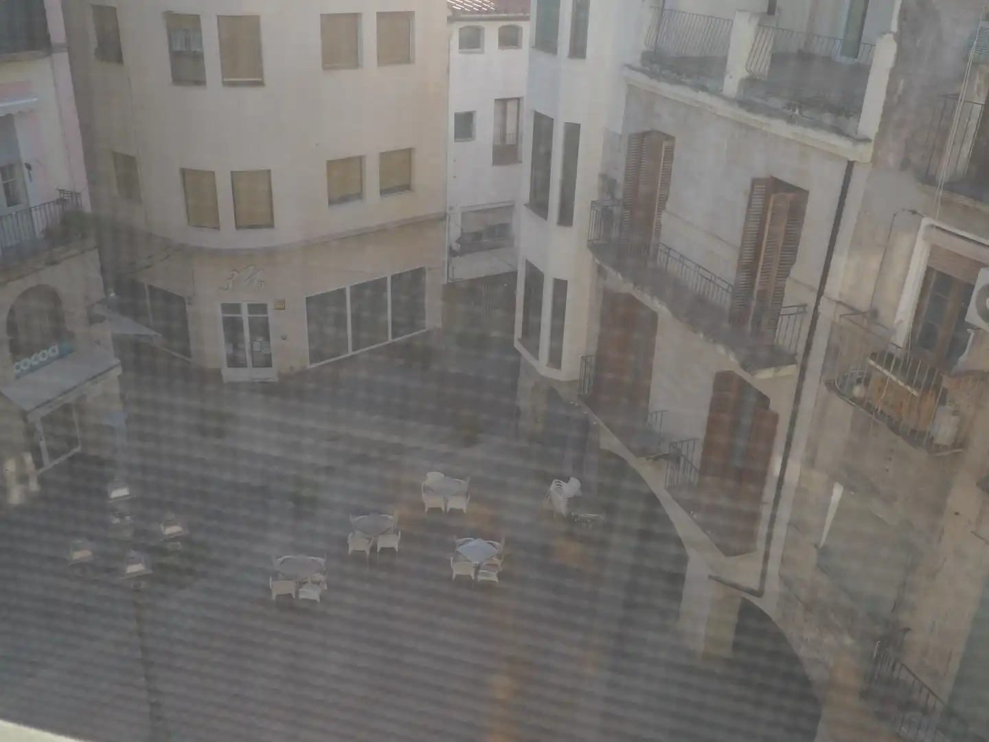Vista exterior de Pis en venda en Flix amb Moblat, Forn i Rentadora