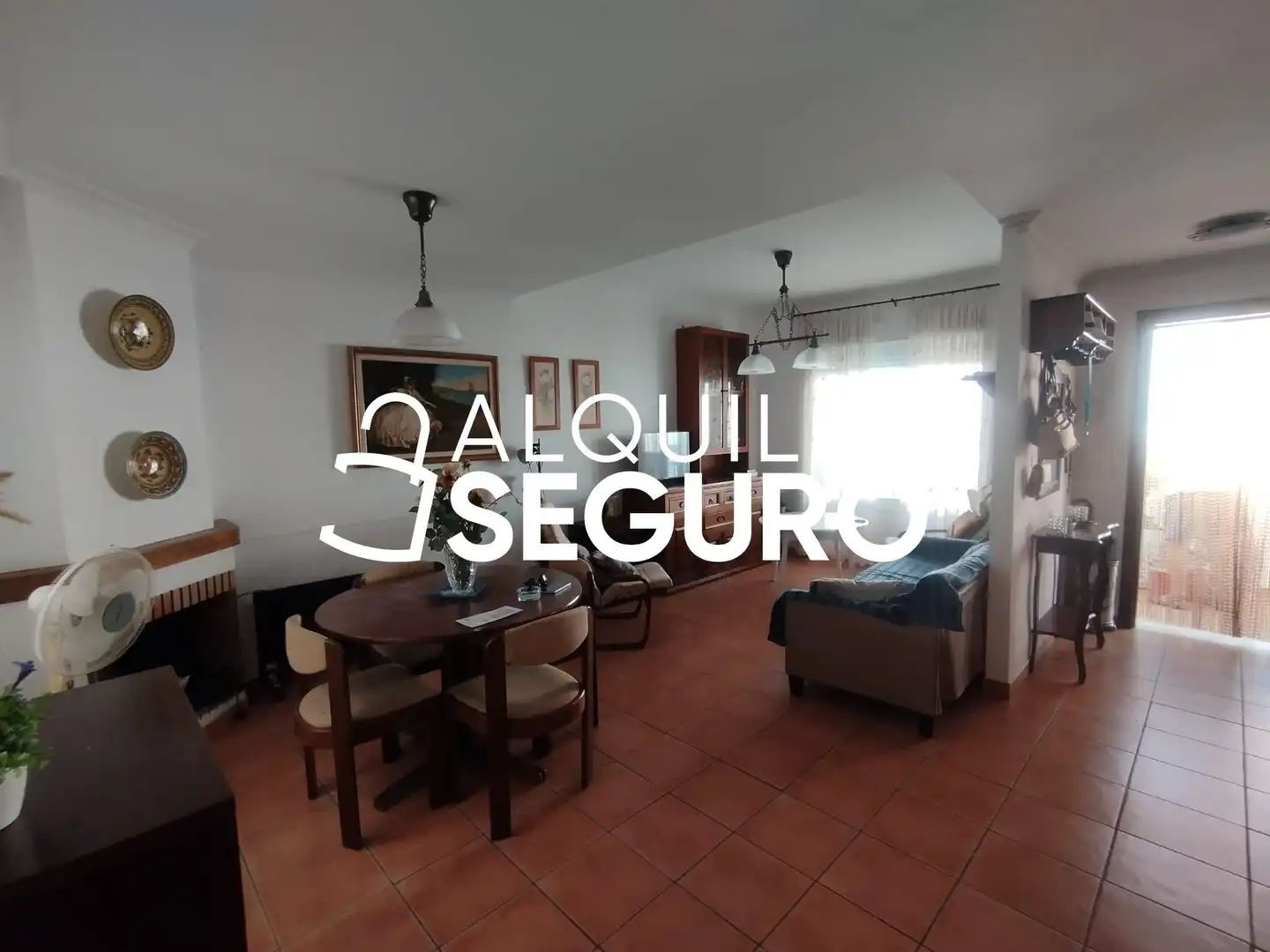 Sala d'estar de Casa o xalet de lloguer en Fuengirola amb Terrassa, Piscina i Moblat