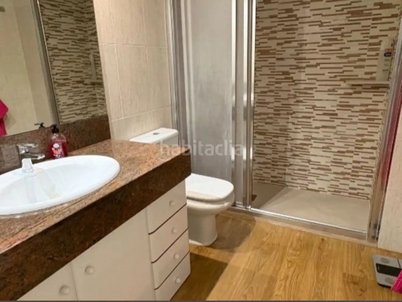 Badezimmer von Wohnung zum Verkauf in Sant Boi de Llobregat mit Klimaanlage, Terrasse und Schwimmbad