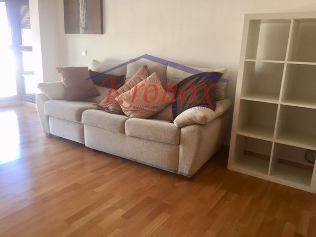 Sala d'estar de Apartament de lloguer en  Madrid Capital amb Aire condicionat, Calefacció i Parquet