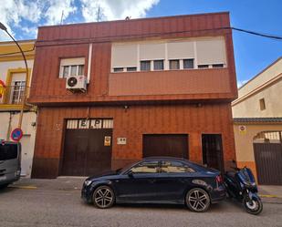 Exterior view of Single-family semi-detached for sale in La Línea de la Concepción  with Heating and Terrace