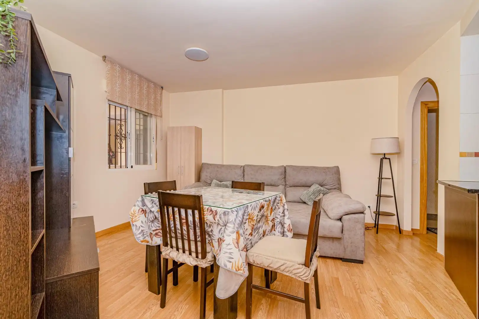 Sala de estar de Apartamento en venta en La Zubia