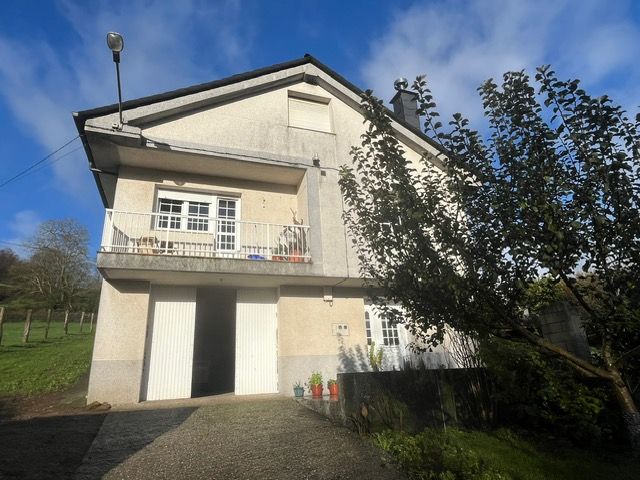 Vista exterior de Casa o xalet en venda en A Pastoriza  amb Jardí privat, Terrassa i Moblat
