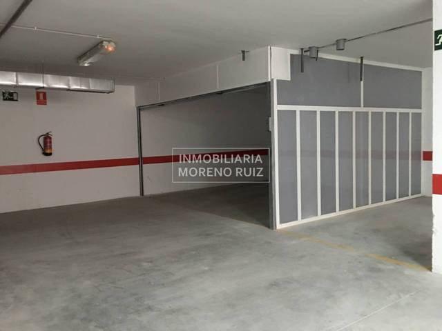 Garaje en Alquiler en Baena