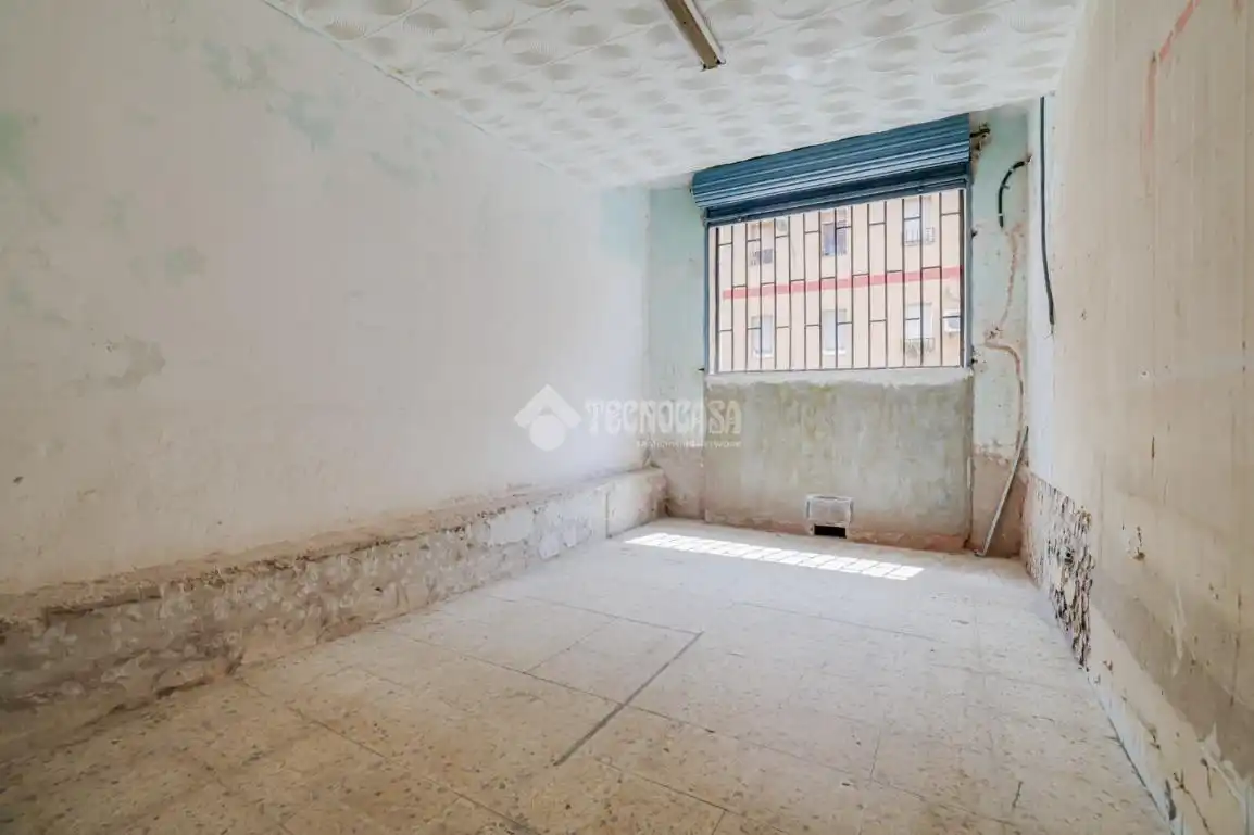 Local en venta en Badalona