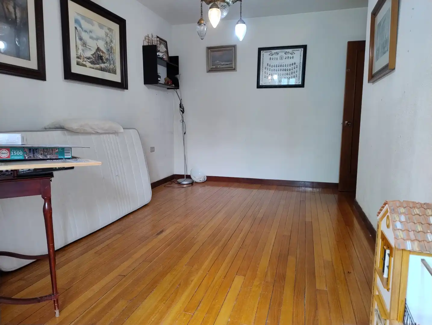 Piso en venta en Lugo con Calefacción, Amueblado y Balcón