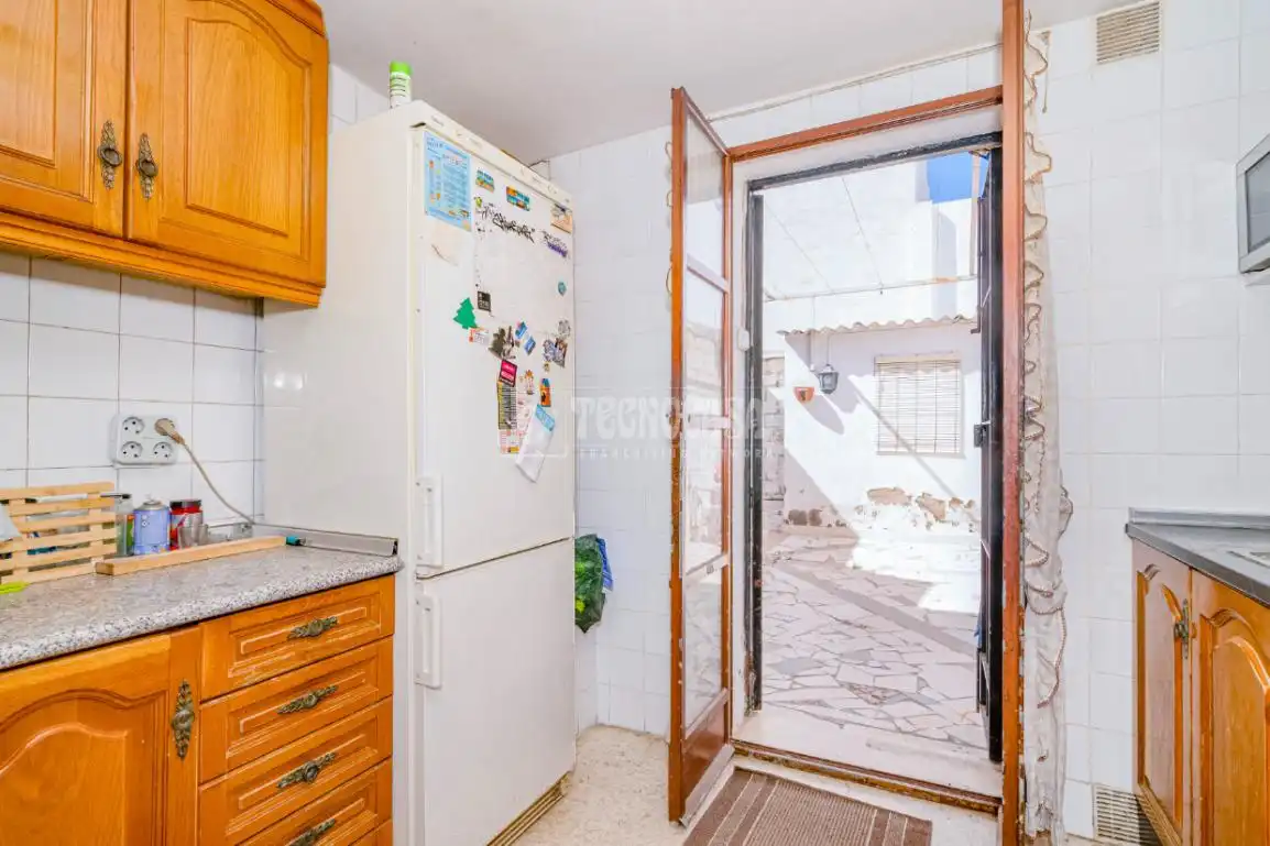 Kitchen of Detached homes for sale in Lucena  with Furnished