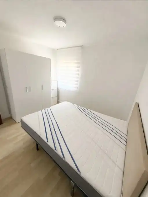 Habitación de Piso en venta en Jaén con Amueblado