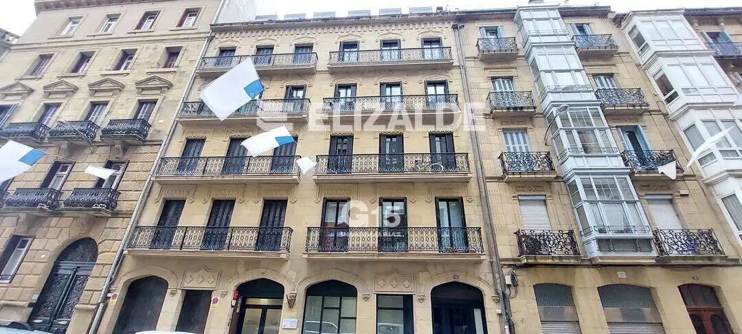 Piso en venta en Euskal Herria Kalea, Parte Vieja