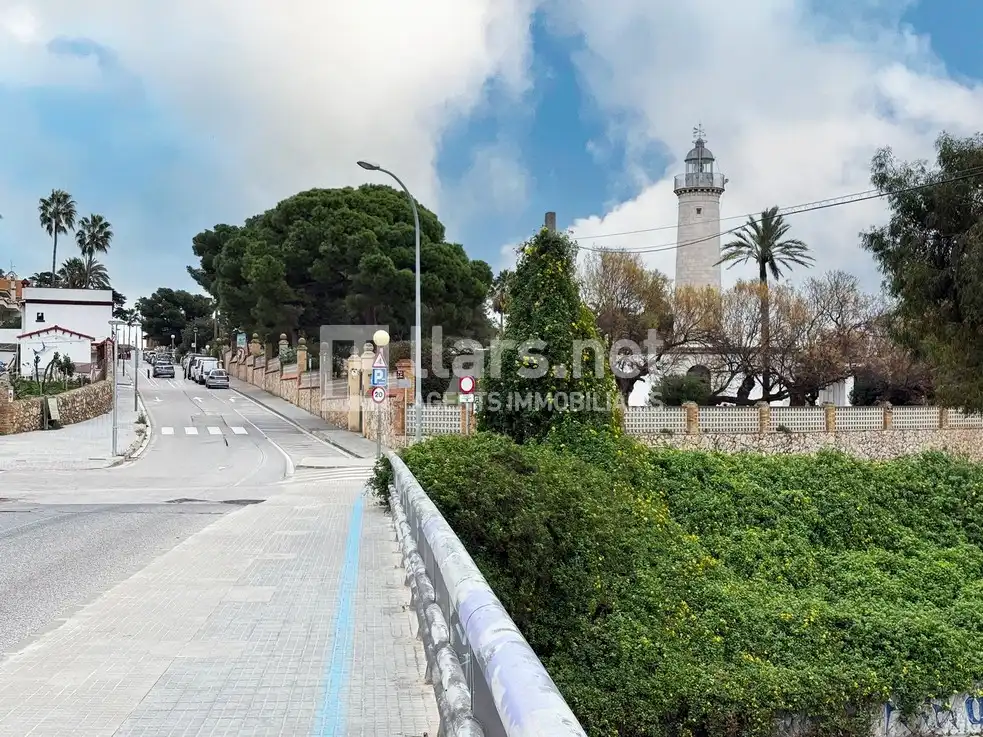Exterior view of Industrial buildings for rent in Vilanova i la Geltrú
