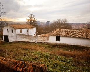 Exterior view of House or chalet for sale in Burgos Capital  with Heating, Private garden and Storage room