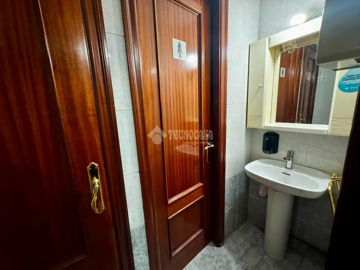 Business premises for sale in Sant Vicenç Dels Horts, imagen 12