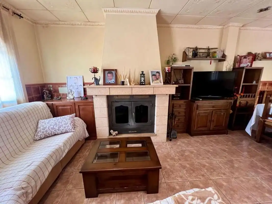 Chalet en venta en El Pinós / Pinoso, imagen 2