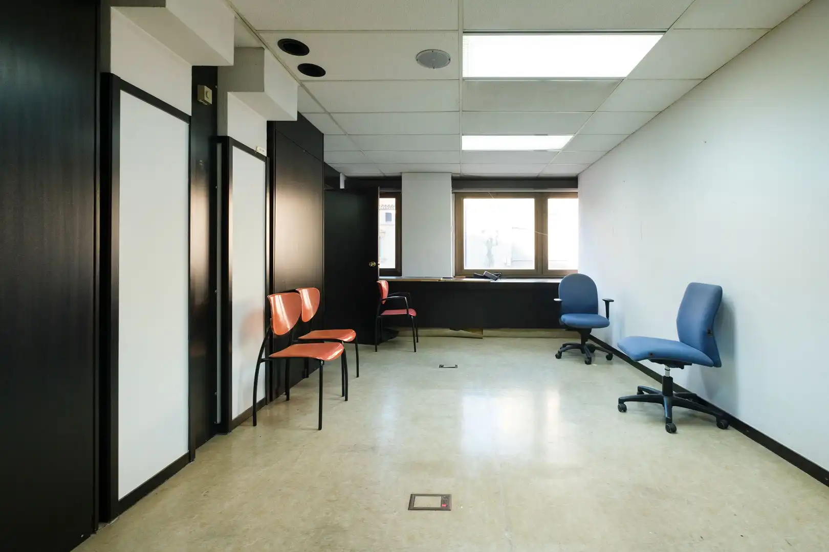 Office for rent in Mataró  with Alarm