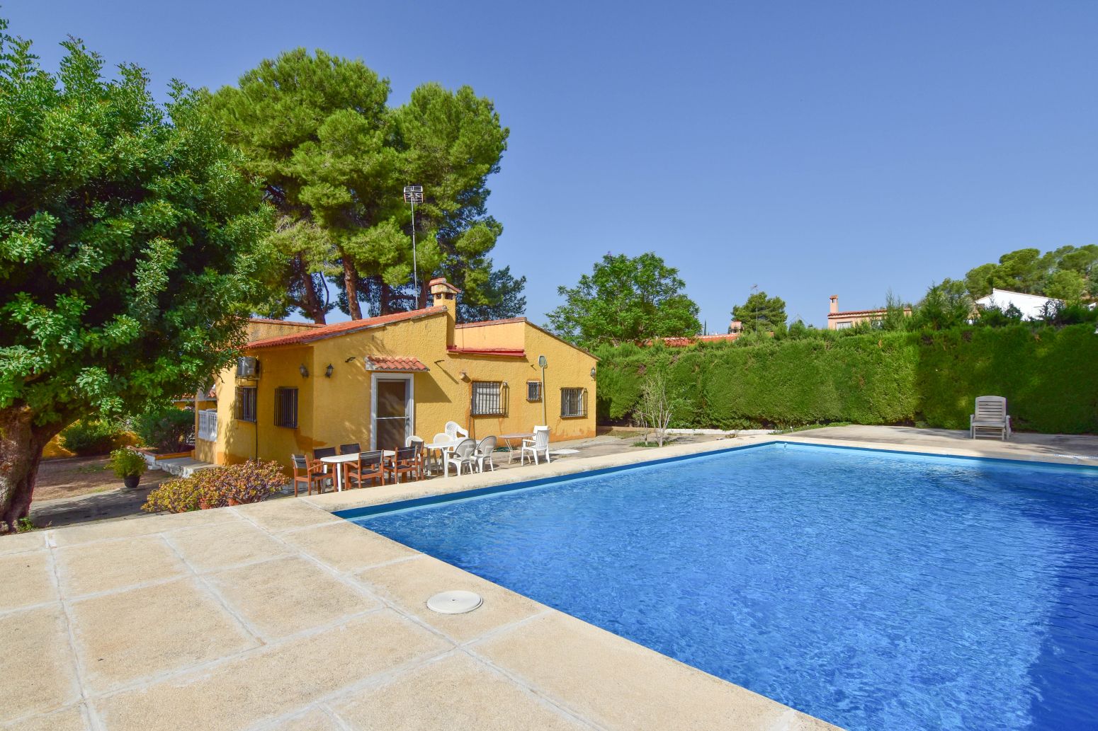 Piscina de Casa o xalet en venda en Pedralba amb Aire condicionat, Jardí privat i Terrassa
