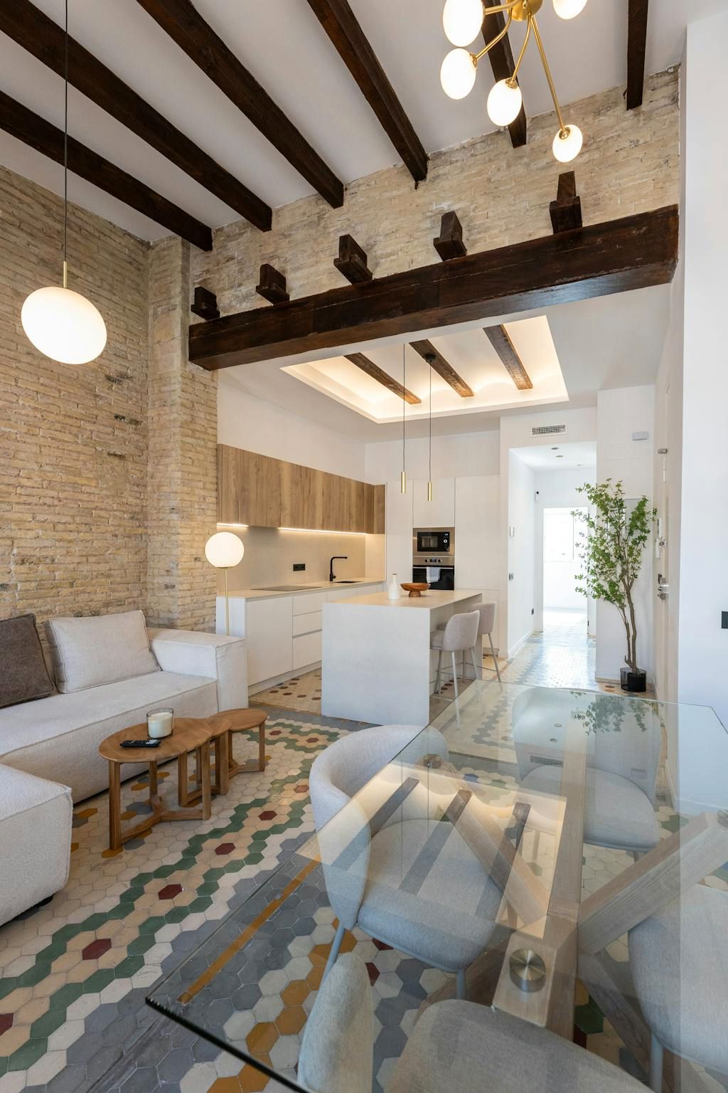 Kitchen of Flat to rent in  Valencia Capital  with Washing machine, TV and Balcony