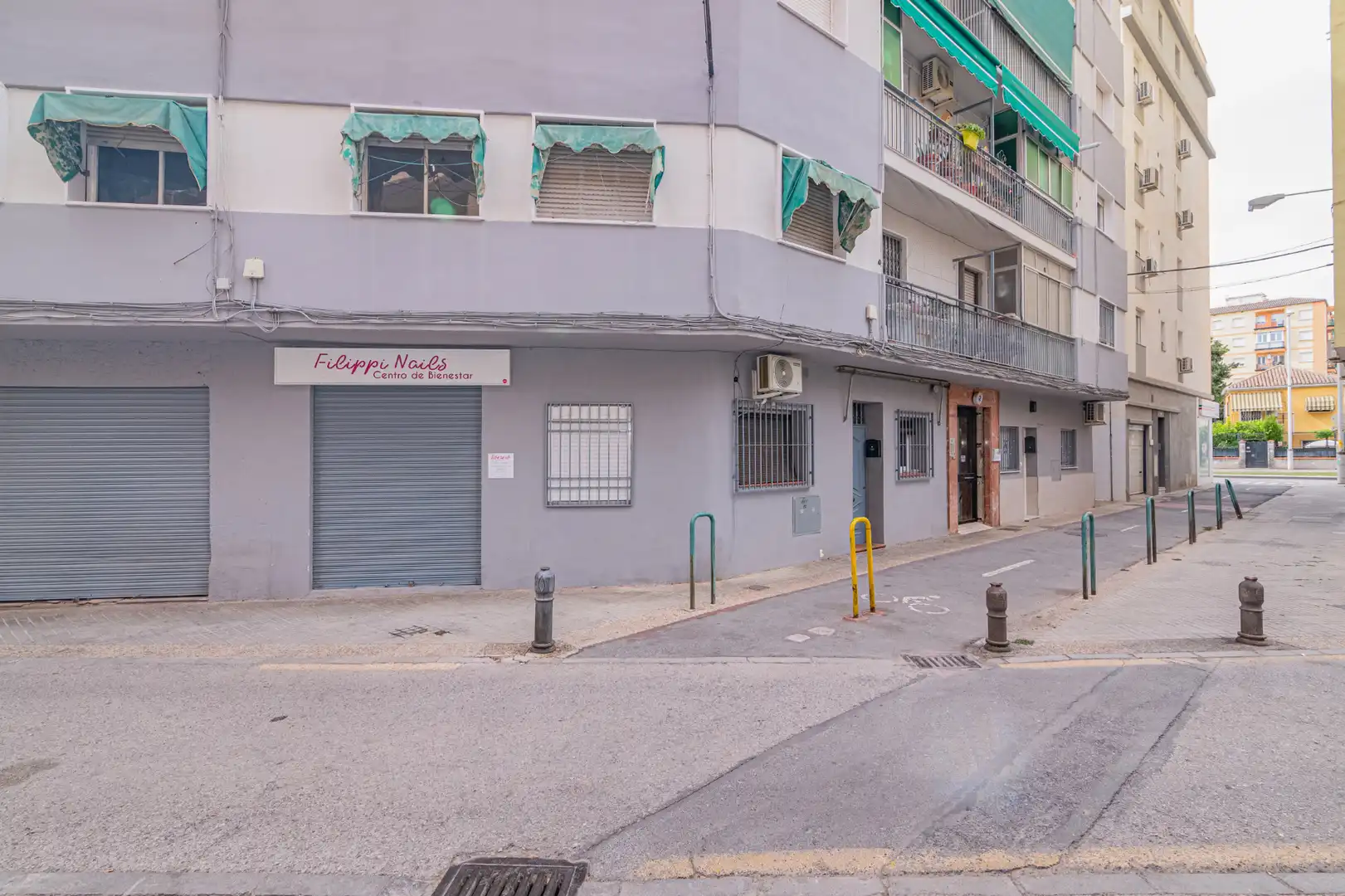 Außenansicht von Wohnung zum Verkauf in Granada mit Balkon