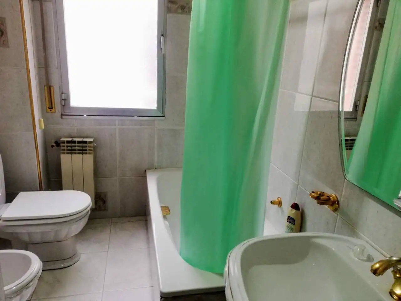 Bathroom of Flat for rent in Burgos  with Heating, Parquet flooring and Furnished
