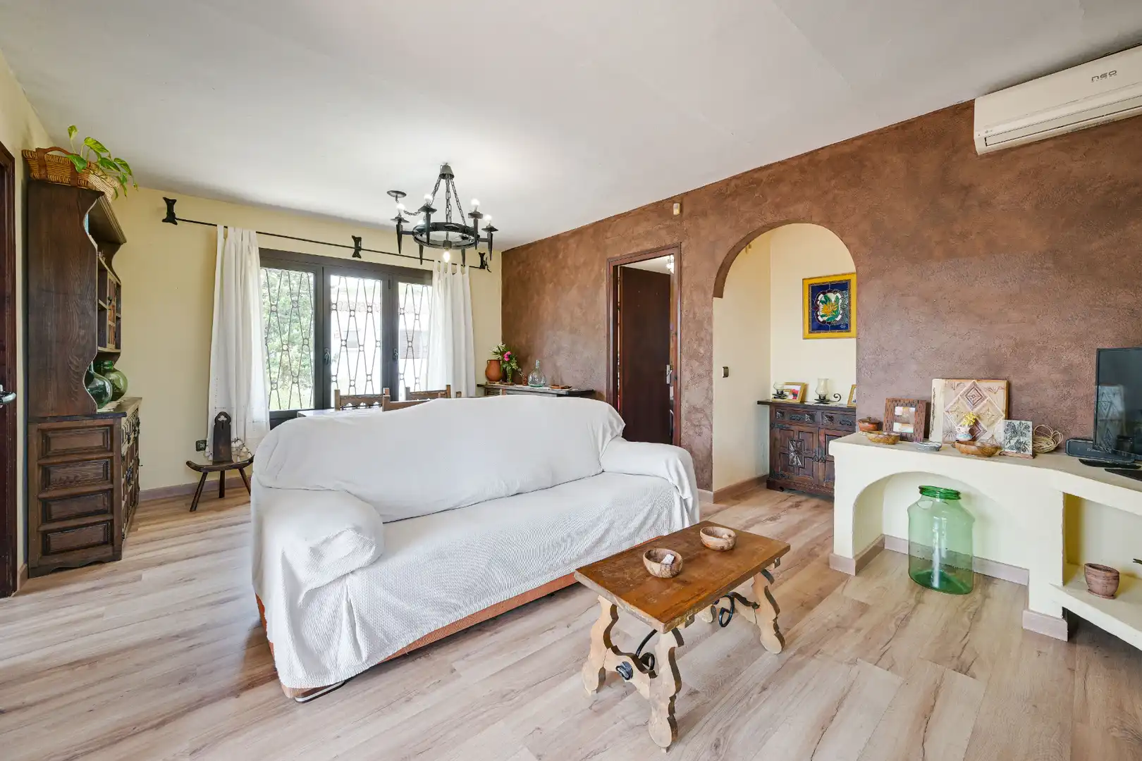 Sala d'estar de Casa o xalet en venda en Vall-llobrega amb Aire condicionat, Calefacció i Jardí privat