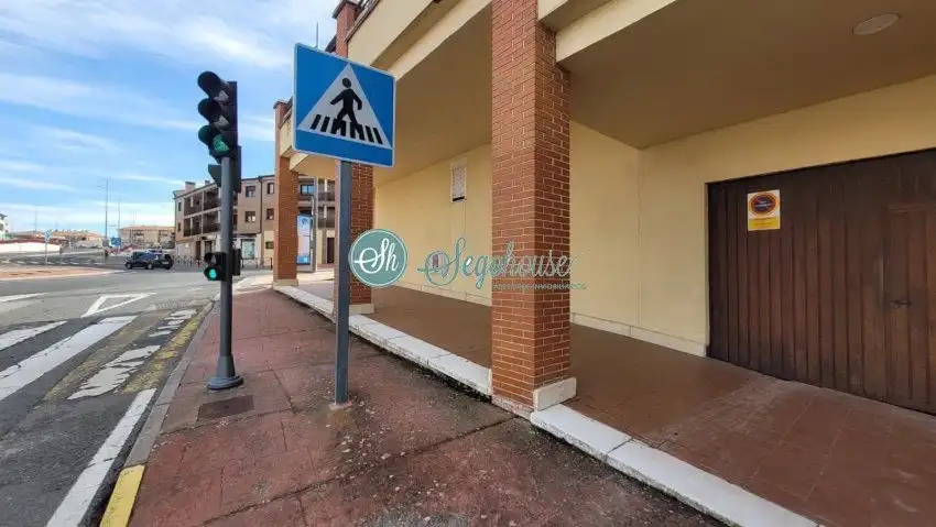 Business premises to rent in La Lastrilla, imagen 14