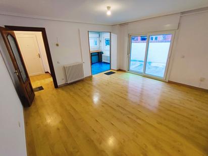 Single-family semi-detached for sale in Plaza Bogotá, Pan y Guindas