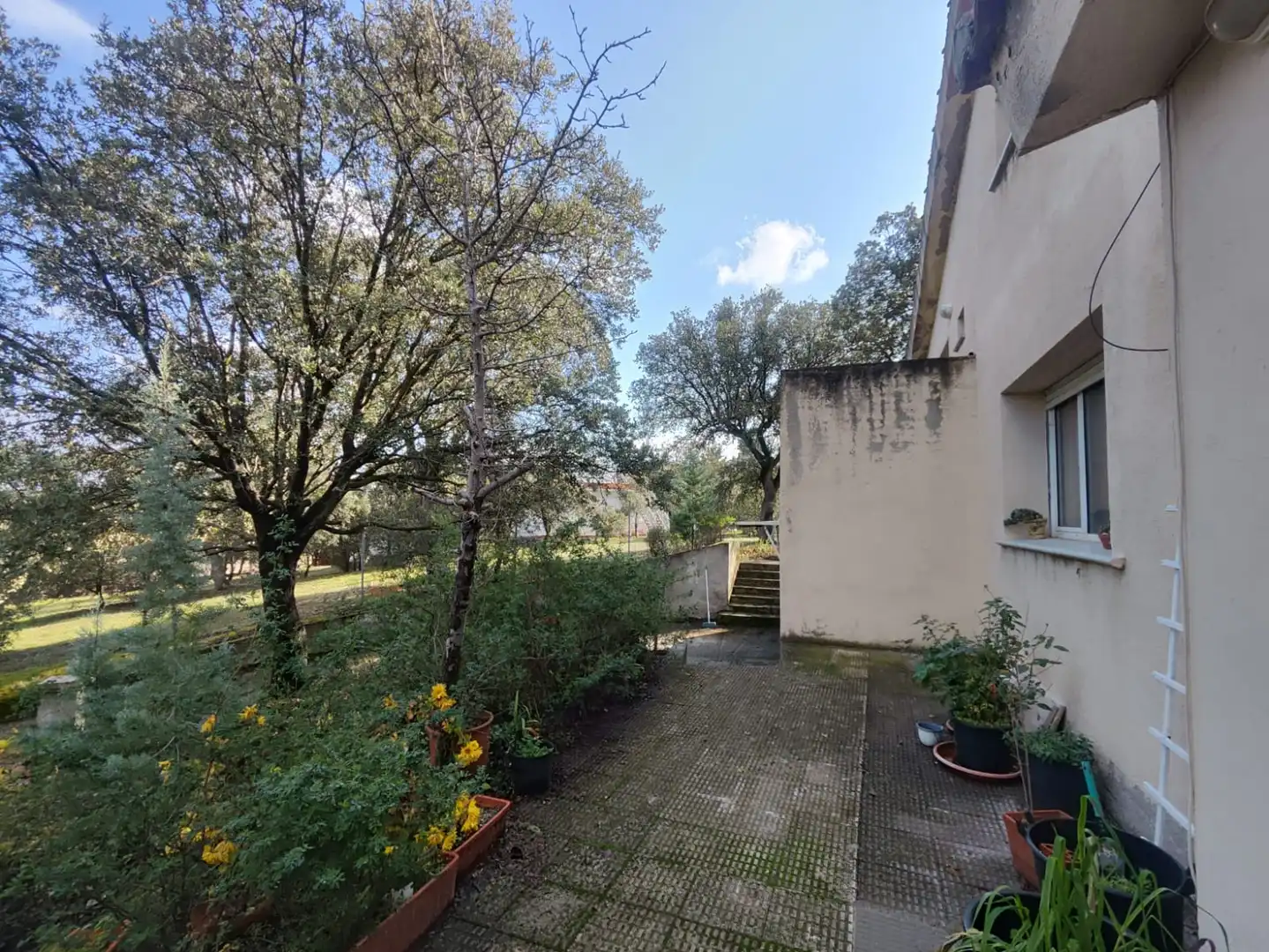 Jardí de Casa o xalet en venda en Sevilla la Nueva amb Calefacció, Jardí privat i Terrassa