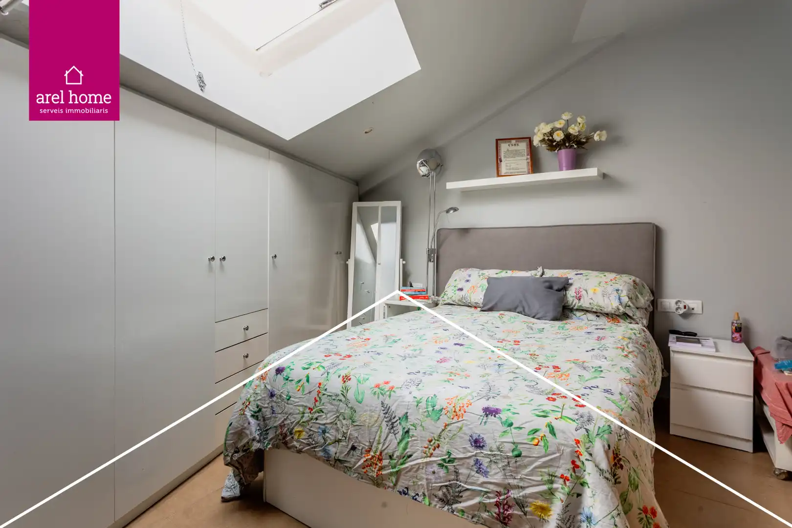 Habitación de Casa adosada en venta en Esplugues de Llobregat con Aire acondicionado, Calefacción y Terraza