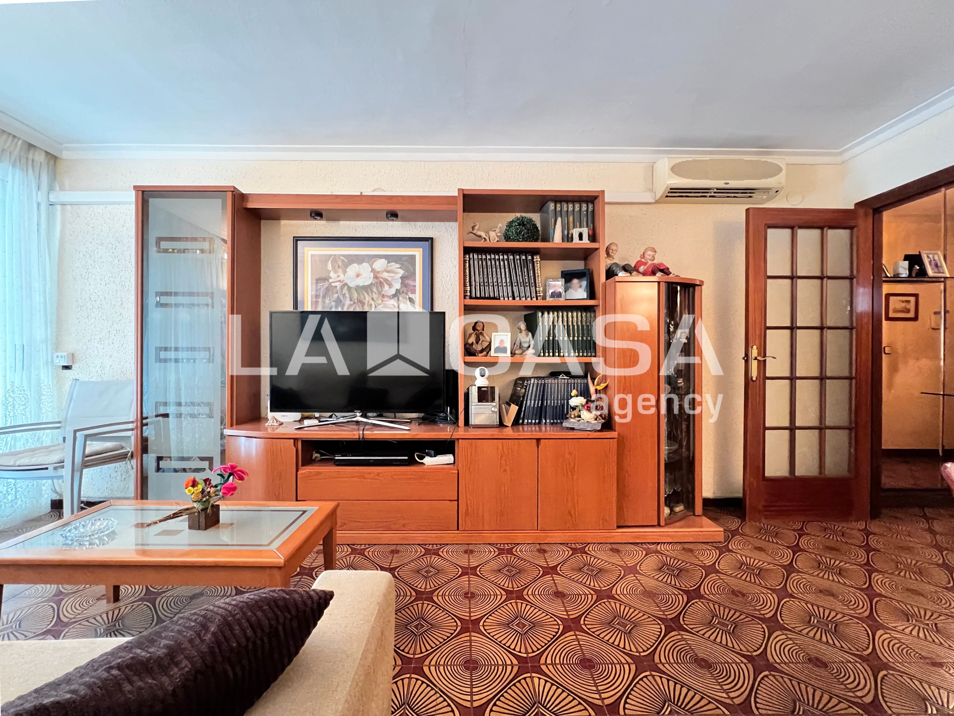 Living room of Flat for sale in Badalona  with Heating and Balcony