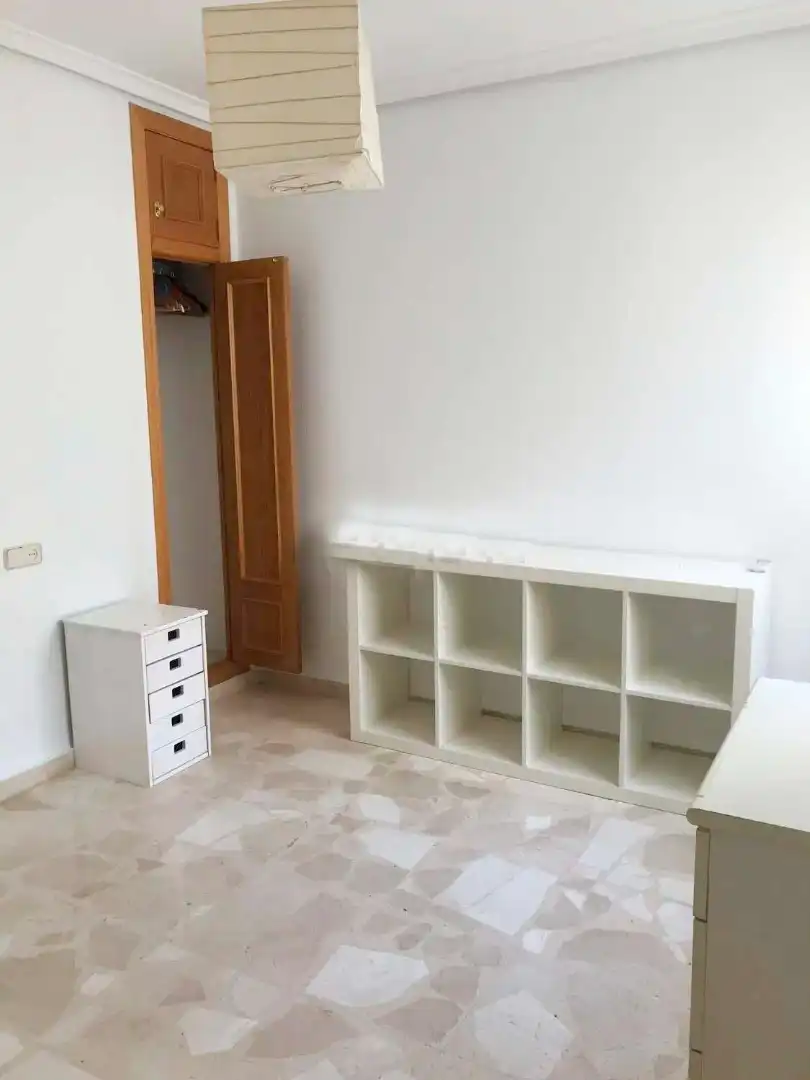 Schlafzimmer von Maisonette zum Verkauf in Albacete mit Klimaanlage, Heizung und Abstellraum