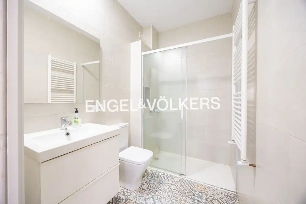 Baño de Piso en venta en Madrid con Aire acondicionado, Calefacción y Trastero
