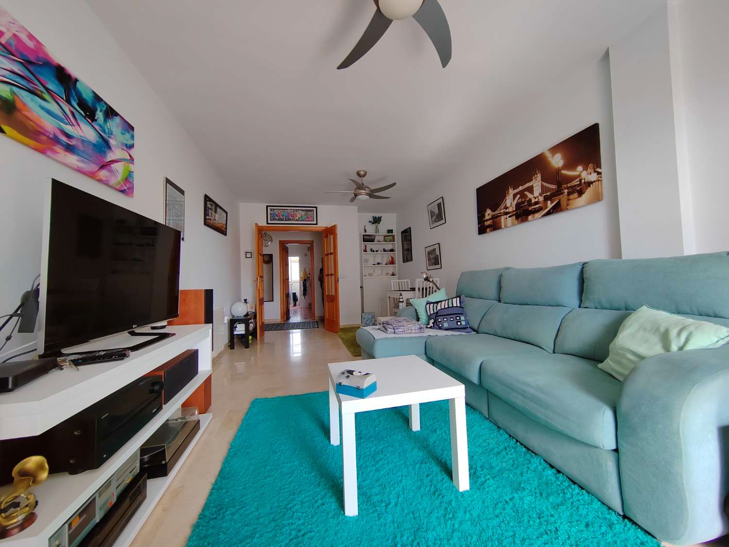 Sala d'estar de Apartament en venda en Vélez-Málaga amb Aire condicionat i Internet