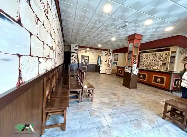 Local comercial en venda a Baeza, imagen 3