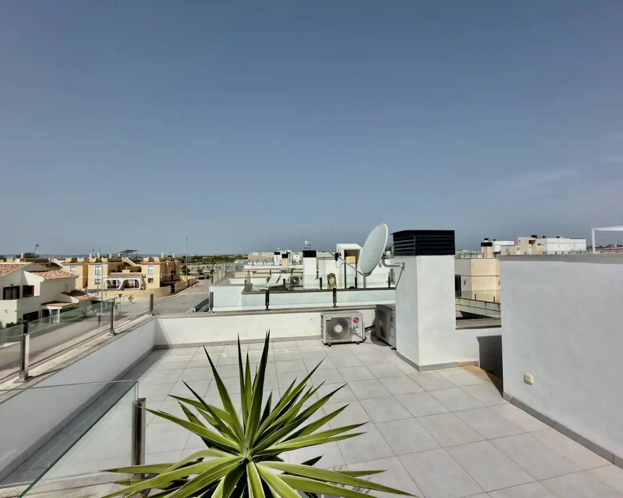 Terrassa de Casa o xalet en venda en Rojales amb Aire condicionat, Jardí privat i Terrassa