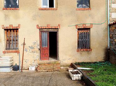 Casa en venta en Revilla de Santullán - CL REAL              REV