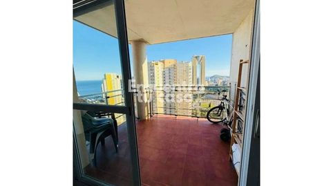 Planta alta, orientación sur, vistas al mar, garaje incluido y urbanización con piscina en una de las zonas residenciale, image 3